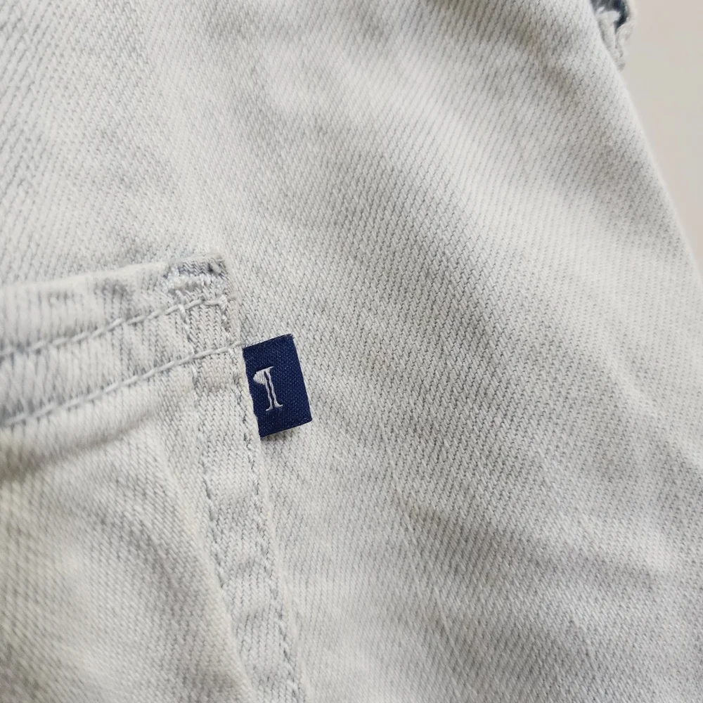 anthropologie PILCRO size 30‎ Daisy Dukes Shortie Denim Shorts Frayed Light Wash